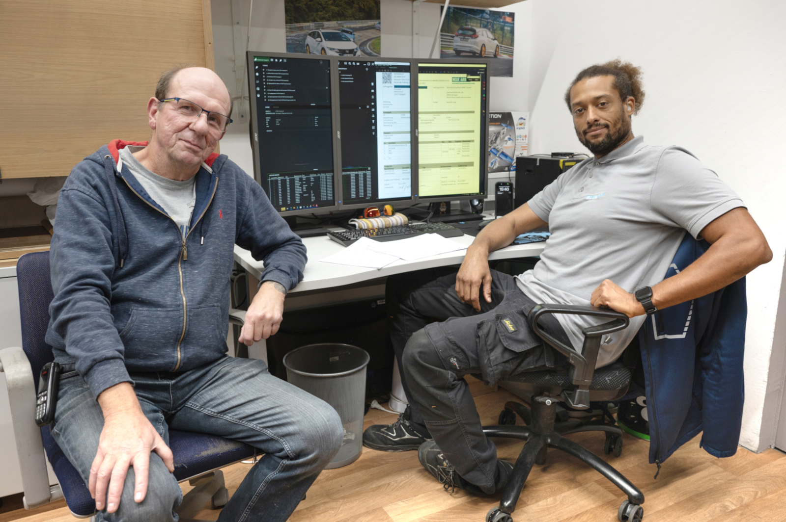 Jens Fährmann und Hendrik Lang vom E-Controlling sind ein eingespieltes Team