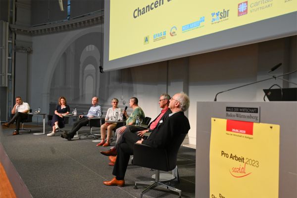 proarbeit-sozial-2023-2656AC4A7E3F-5E99-26BB-75A2-34B40B6EA92E.jpg